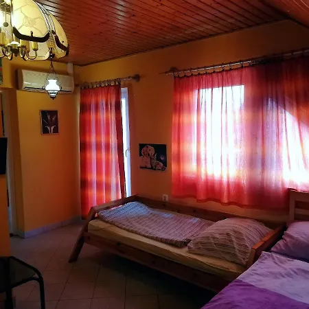 Szeplak Guest house *